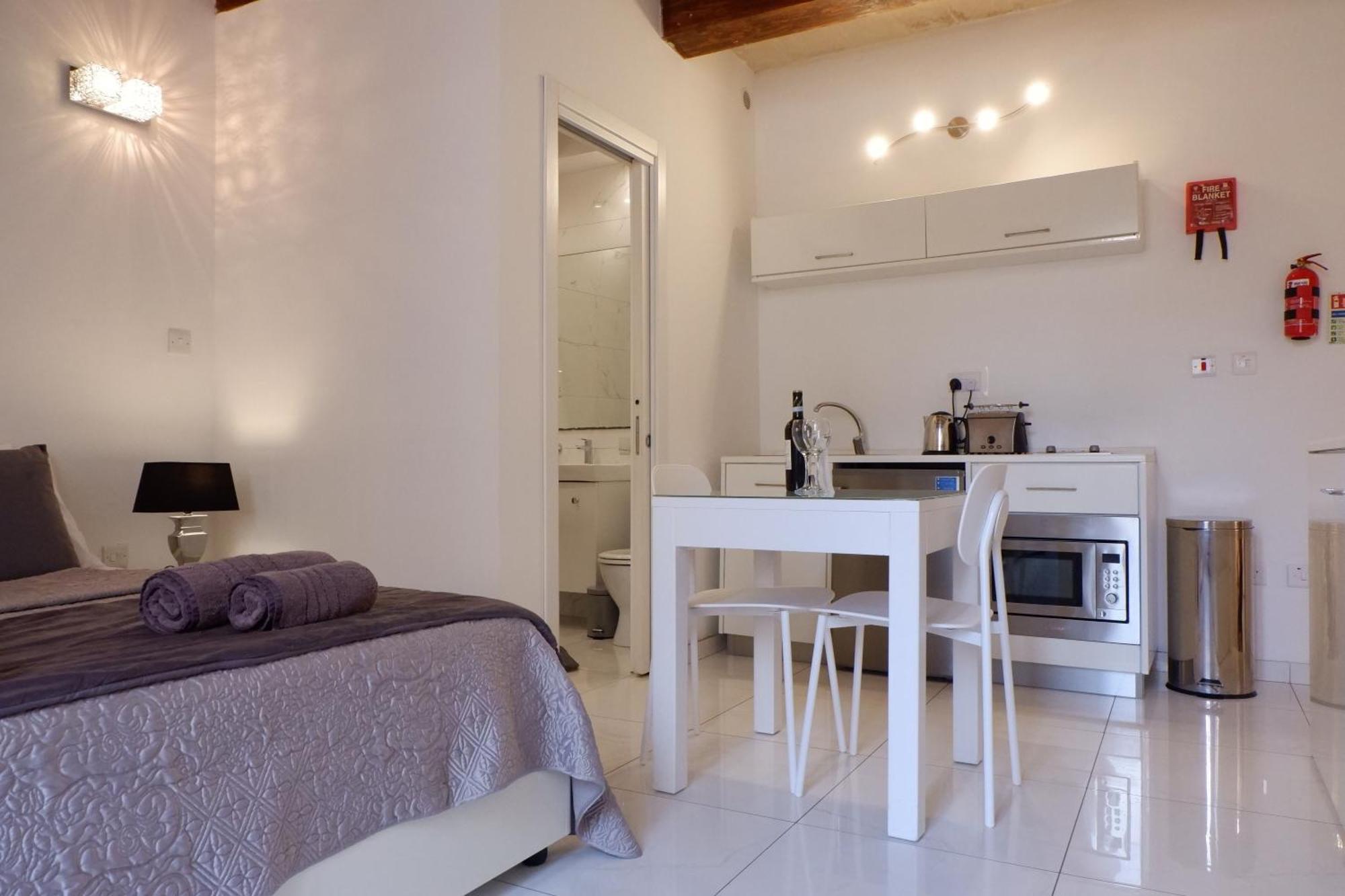 Spqr Studios 2 Валетта Экстерьер фото
